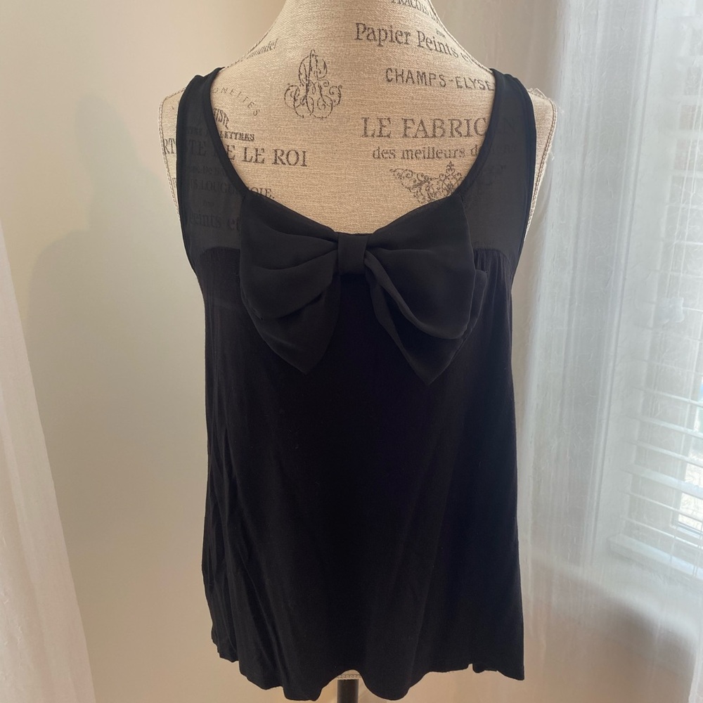 Divided Black Bow Tie Front Tank Top